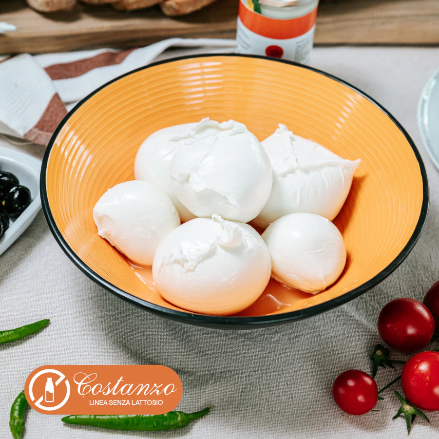 Costanzo mozzarella with lactose-free buffalo milk